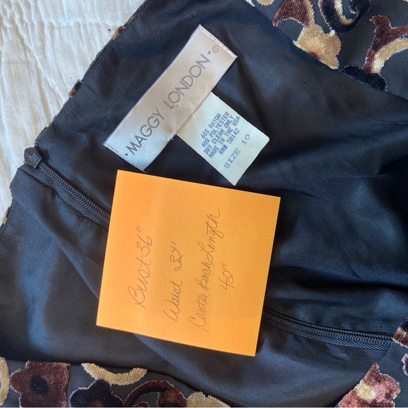 Maggie London Burnout Velvet Sleeveless Shift Dress Sz 10 - Picture 6 of 6